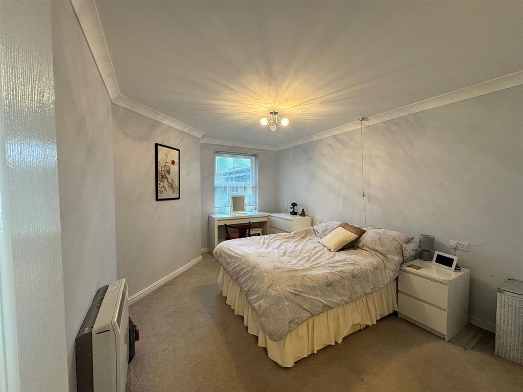 Property photo 3 of 8 Master Bedroom 3.Jpeg