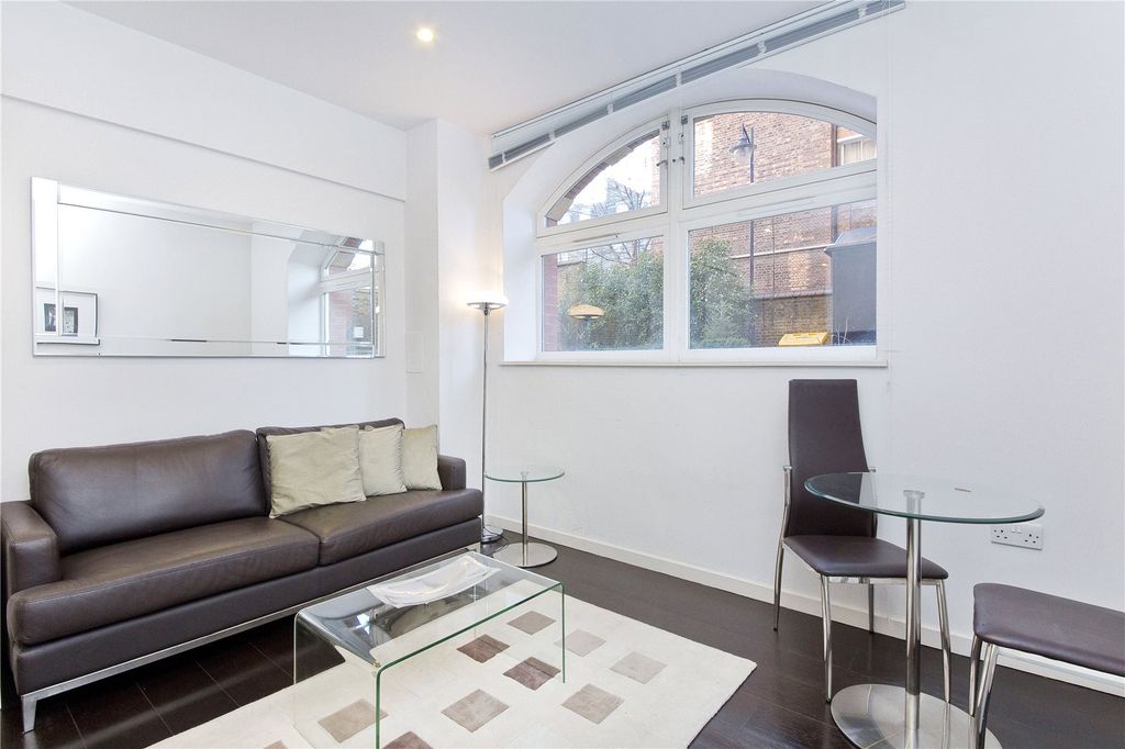 Property photo 3 of 9 Open Plan Living