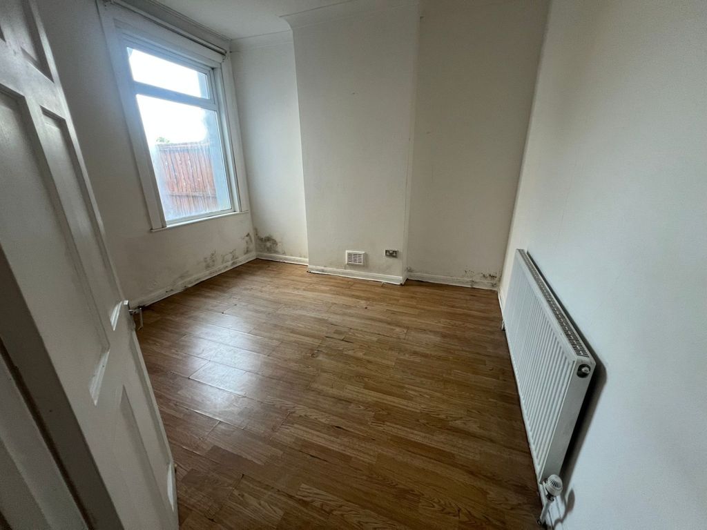 Property photo 2 of 9 Gallery