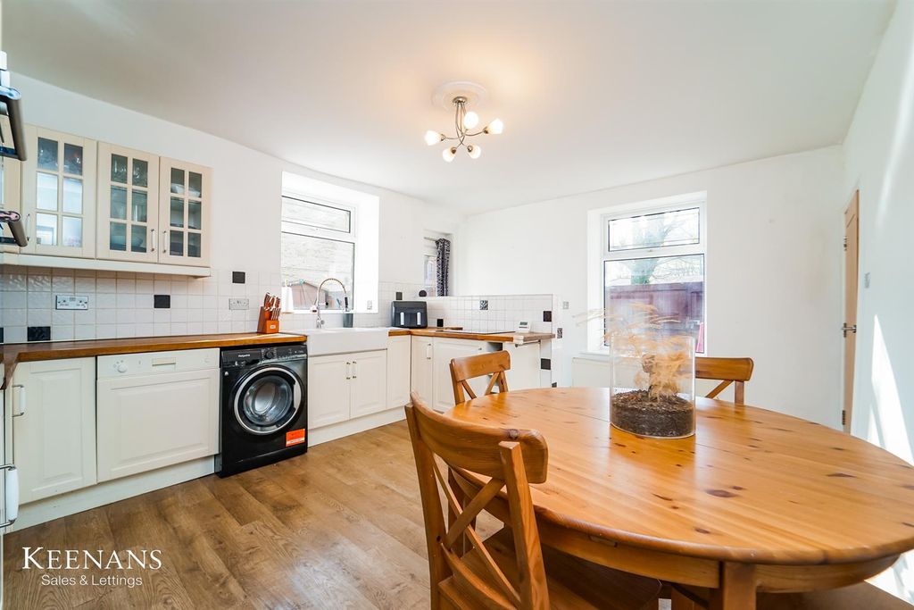 Property photo 3 of 22 2.Jpg