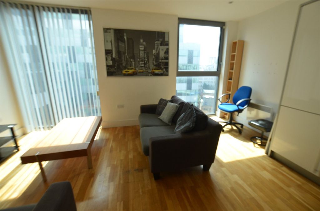 Property photo 3 of 11 Picture No. 09