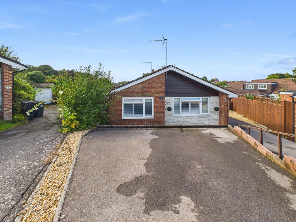 Property photo 1 of 34 Cam05068G0-Pr0046-Still002