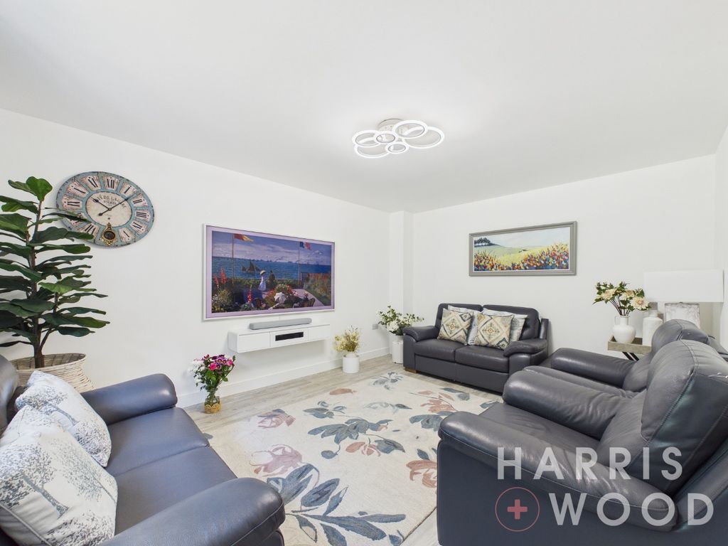 Property photo 2 of 36 5201992