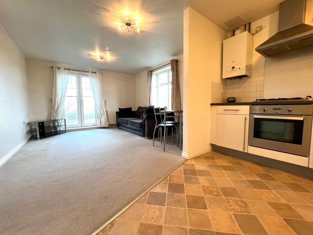 Property photo 2 of 8