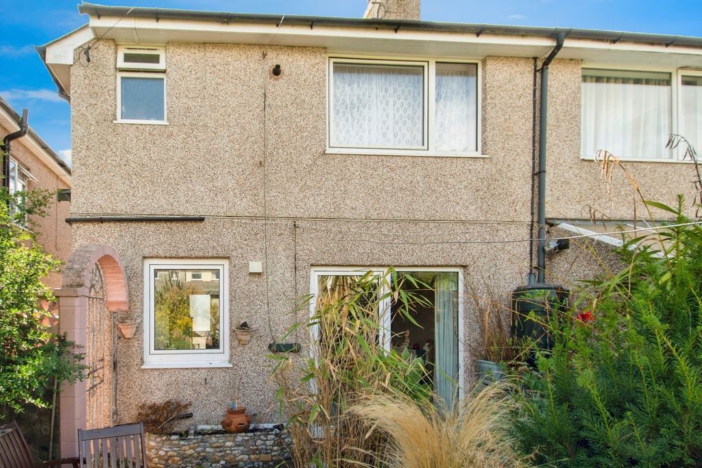 Property photo 1 of 18 Photo