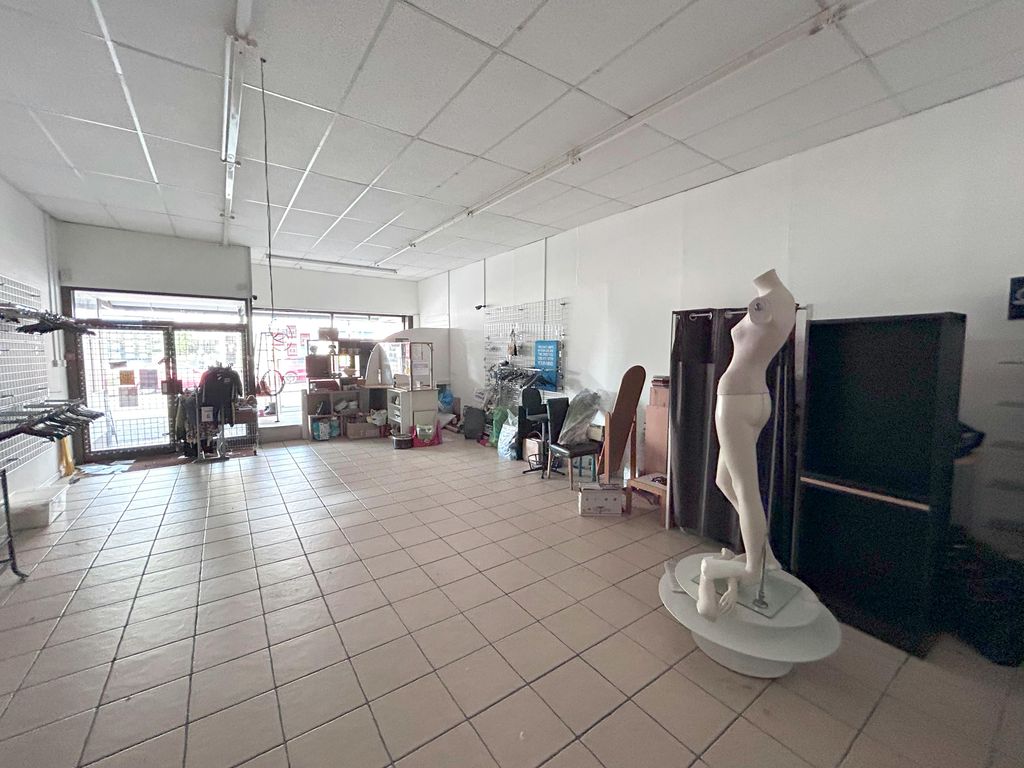 Property photo 3 of 4 Unit 4 4674712 E.Jpg