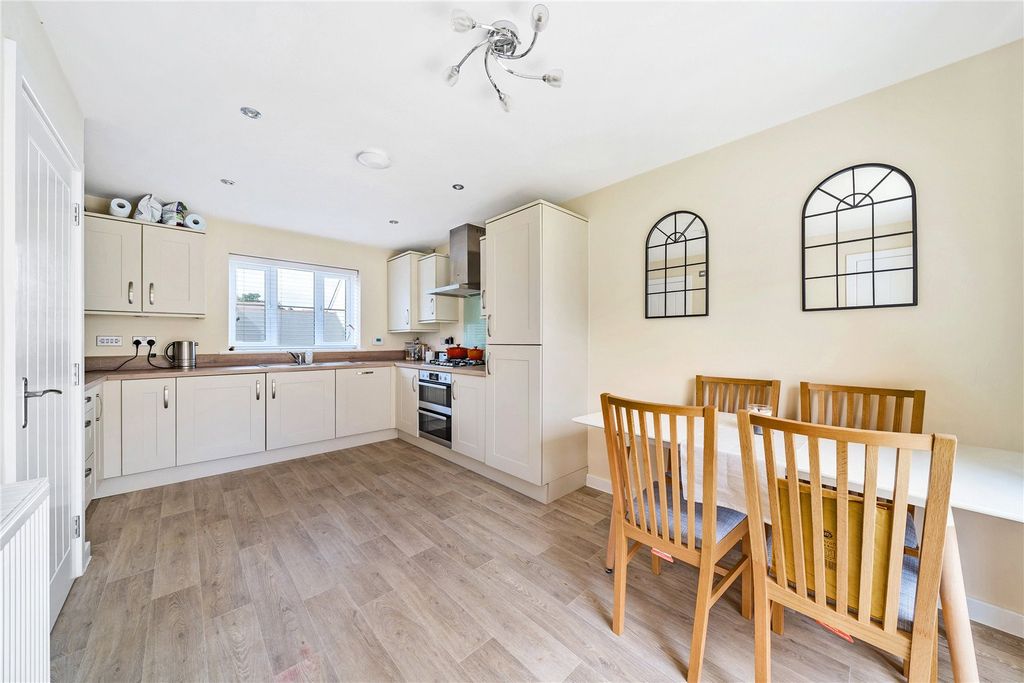 Property photo 2 of 14 Picture No. 05