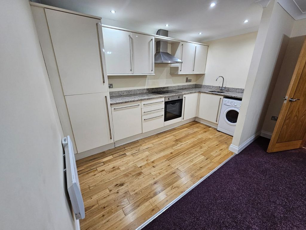 Property photo 2 of 6
