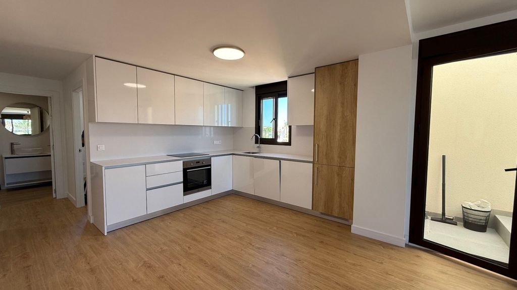 Property photo 3 of 50