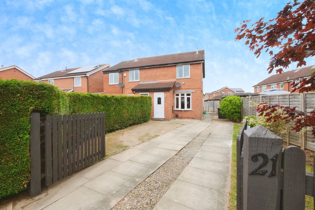 Property photo 1 of 17