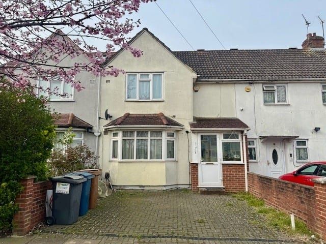Property photo 1 of 12