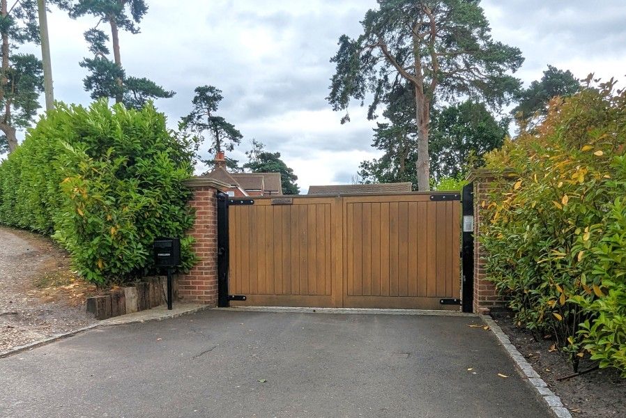 Property photo 2 of 14