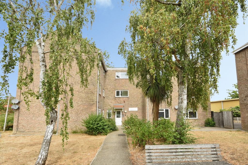 Property photo 1 of 10