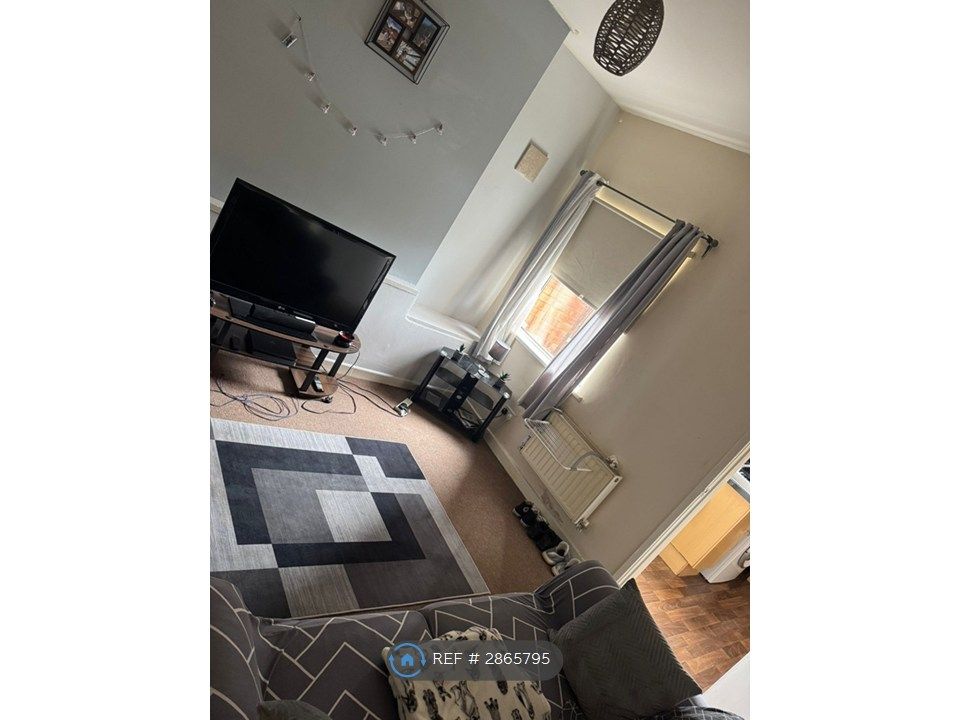 Property photo 3 of 10