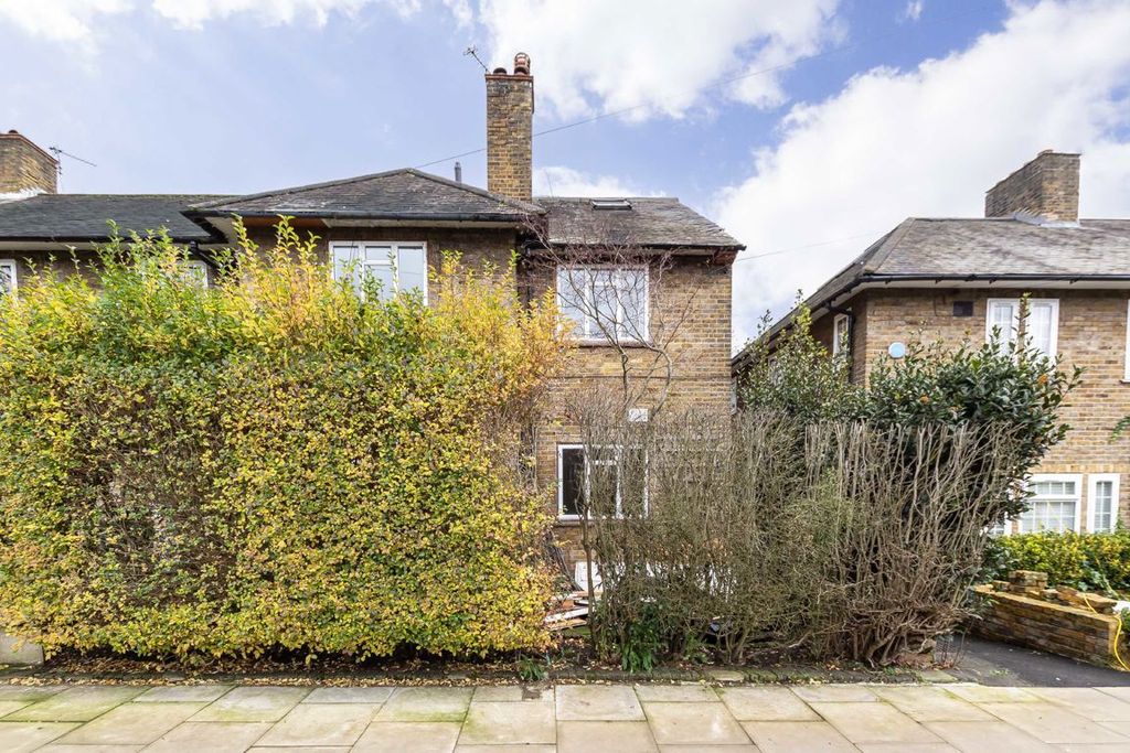 Property photo 1 of 6