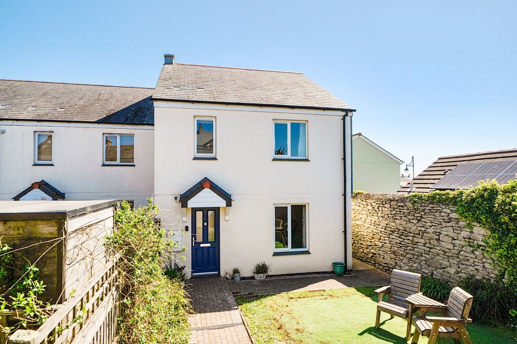 Property photo 1 of 14