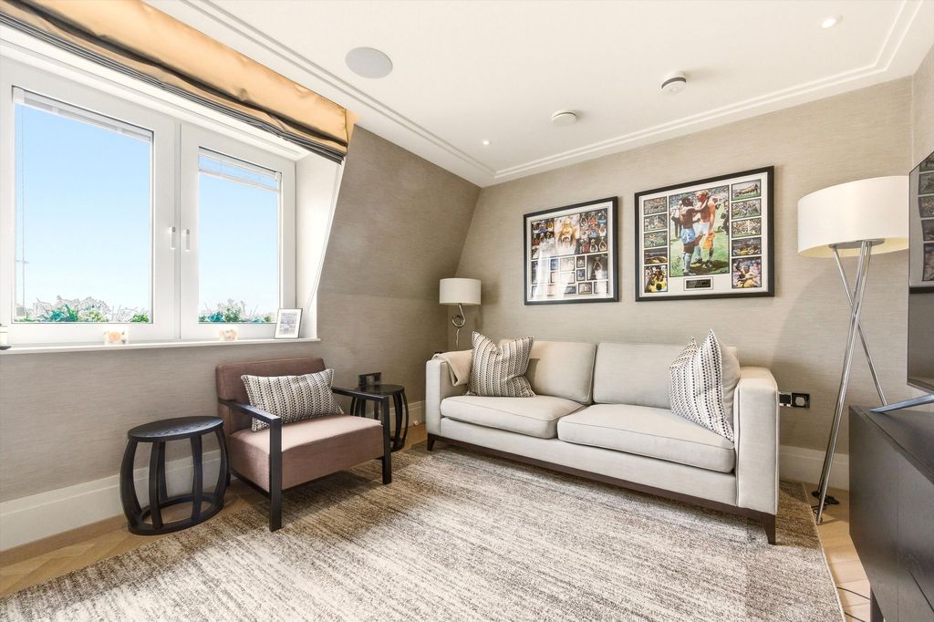 Property photo 2 of 20 Image