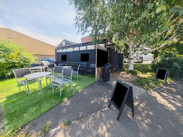 Property photo 1 of 2