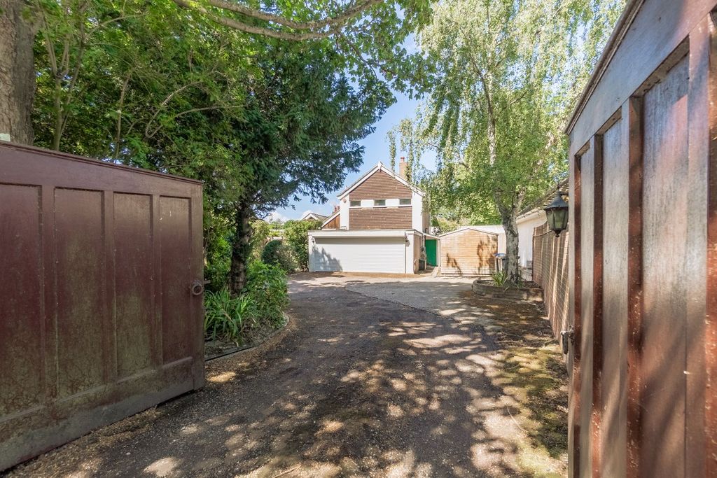 Property photo 1 of 22