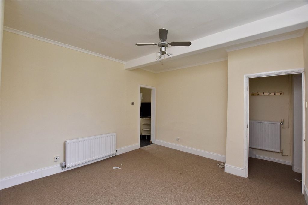 Property photo 3 of 14 Picture No. 16