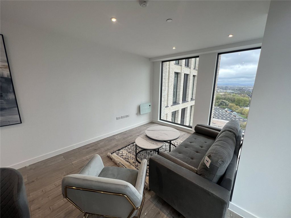 Property photo 2 of 11 Picture 2