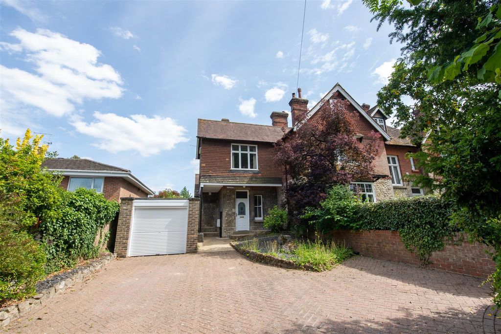 Property photo 1 of 16 Tredavoe Front 2.Jpg