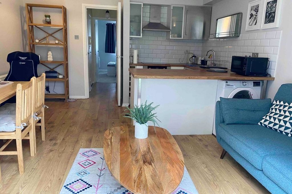 Property photo 2 of 10 Picture No. 13