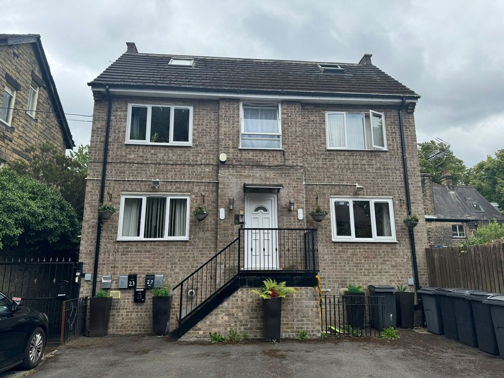 Property photo 1 of 8 External