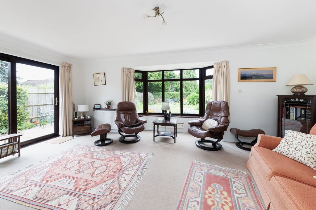 Property photo 2 of 26