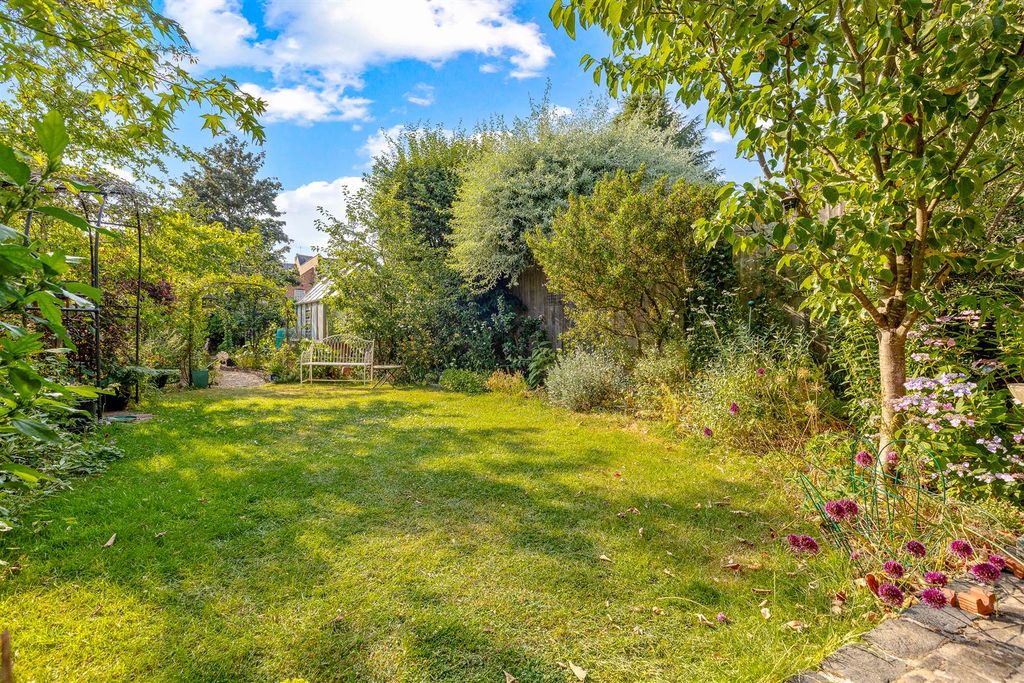Property photo 3 of 40 Outside