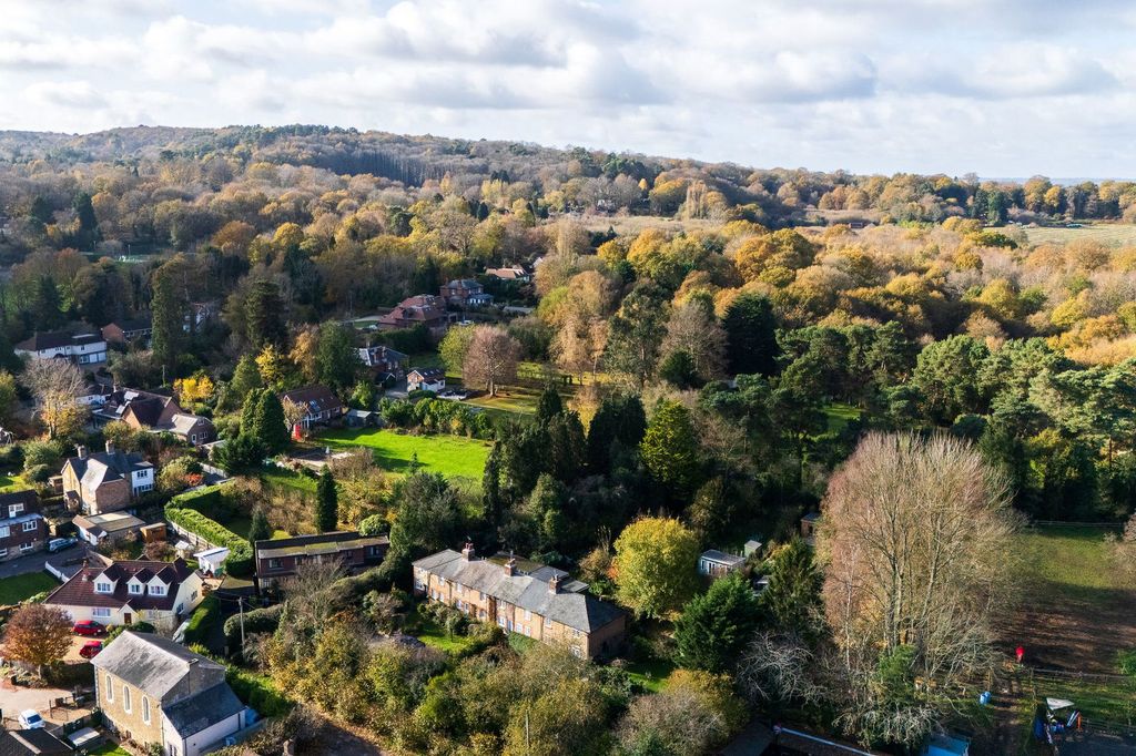 Property photo 2 of 42