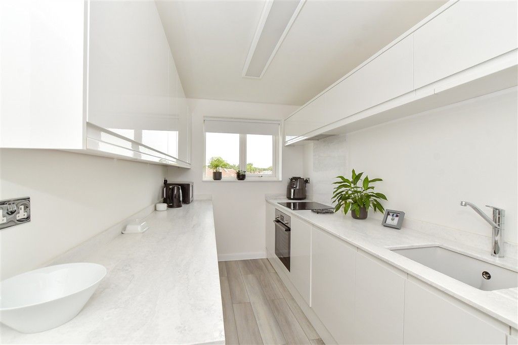 Property photo 2 of 13 Kitchen