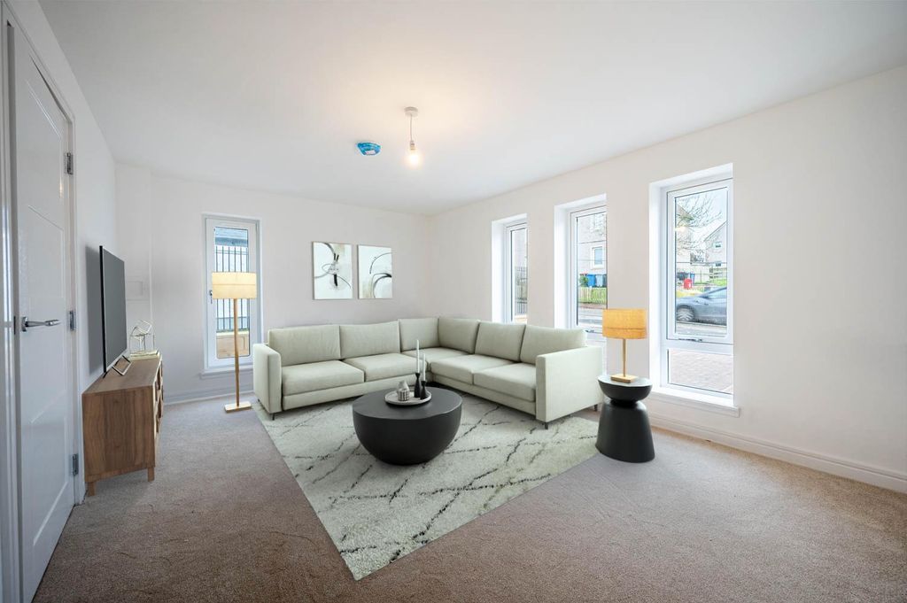 Property photo 2 of 16 Lounge.Jpg
