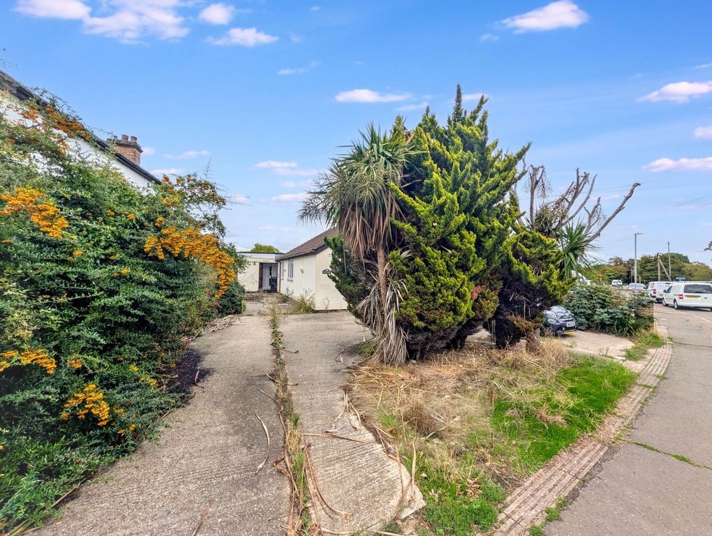 Property photo 3 of 14