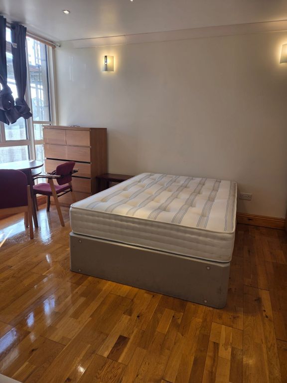 Property photo 3 of 13 Bright Double Bedroom With Polished Wood Floors...