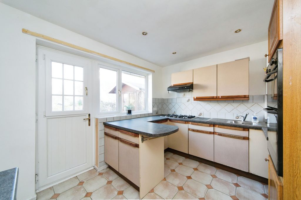 Property photo 3 of 17 Photography