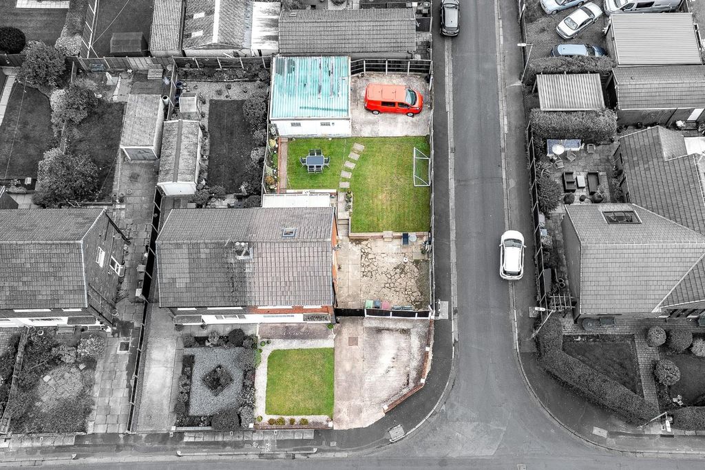 Property photo 3 of 28 38 Broadstone Road Drone-1.Jpg