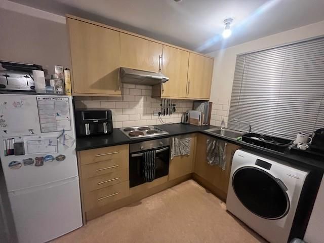 Property photo 2 of 5 Kitchen.Jpg