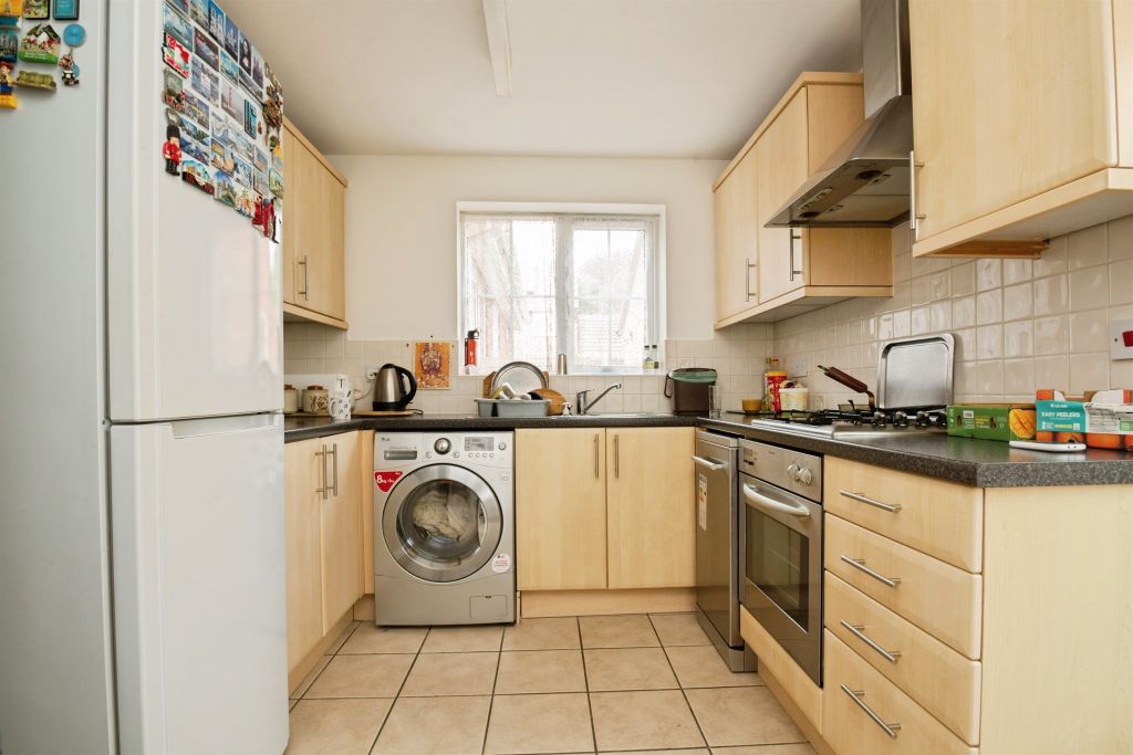 Property photo 2 of 17