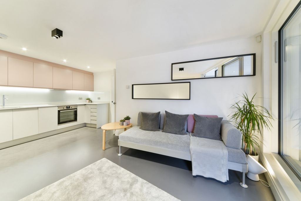 Property photo 1 of 16 16