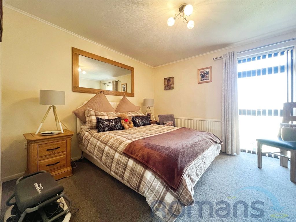 Property photo 3 of 16 Picture No. 08