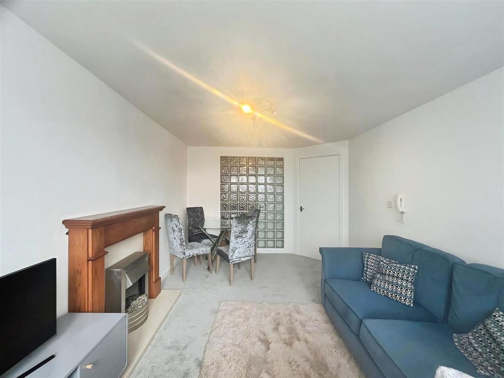 Property photo 2 of 6 0Eeee708-Whatsapp 20Image 202026-06-22 20At 2016.1