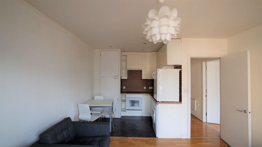 Property photo 2 of 12 Dscf0722.Jpg