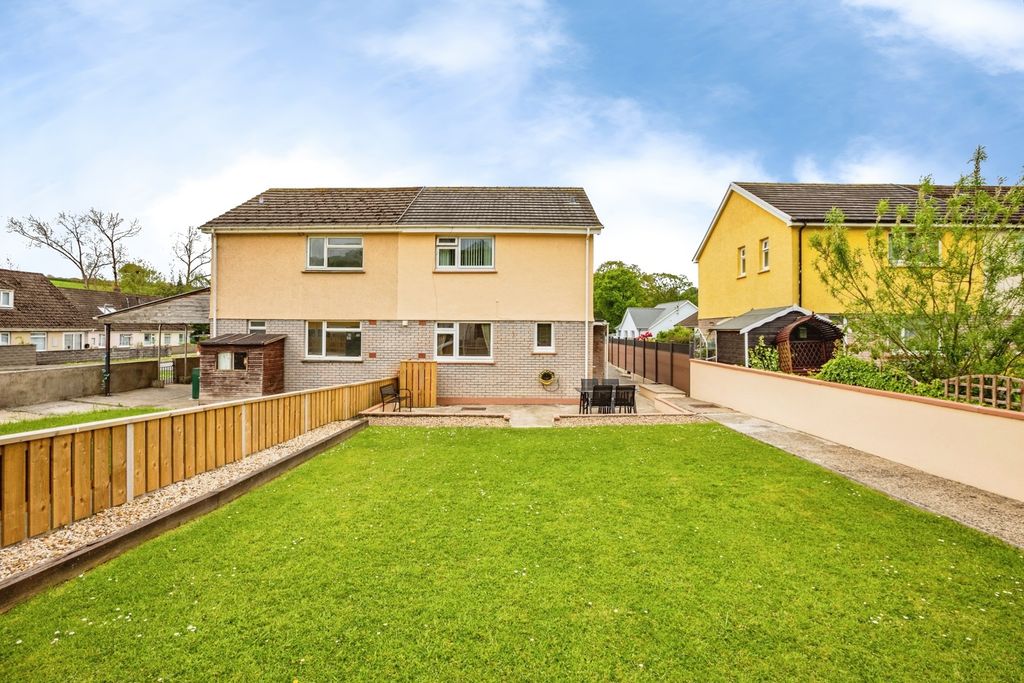 Property photo 3 of 16 Pbox-Img.Jpg