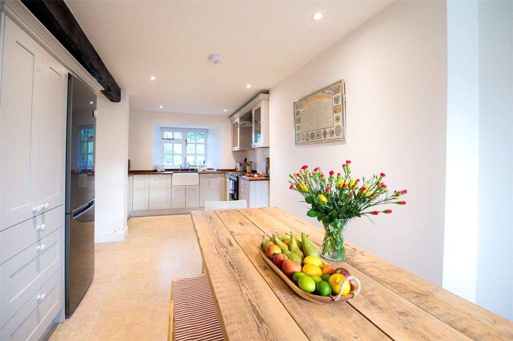 Property photo 2 of 16 Picture No. 02