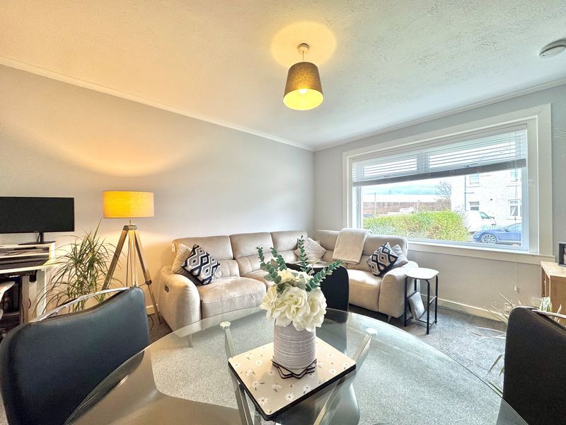 Property photo 2 of 16 Photo 4