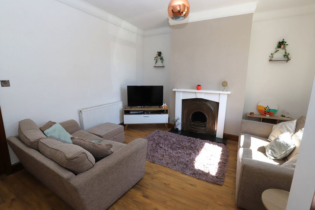 Property photo 3 of 26