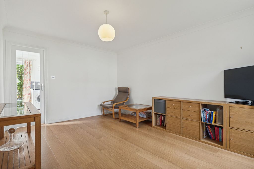 Property photo 3 of 22