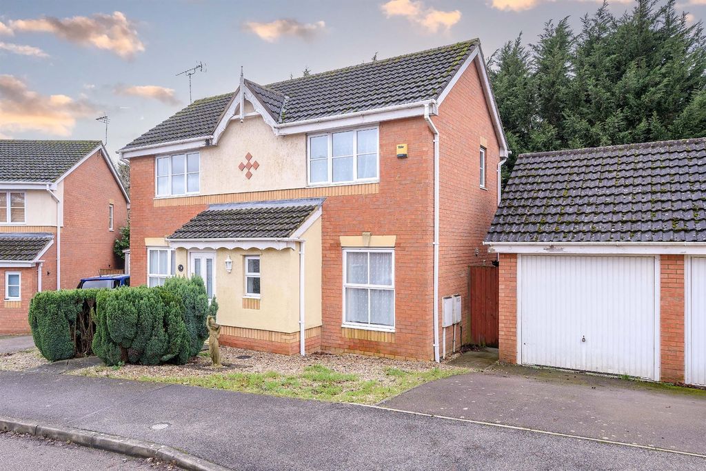 Property photo 2 of 11