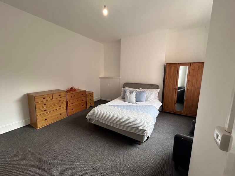 Property photo 1 of 12 Photo 12